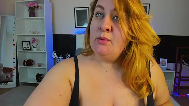 AmandaLuve online show from March 5, 2026, 1:29 pm