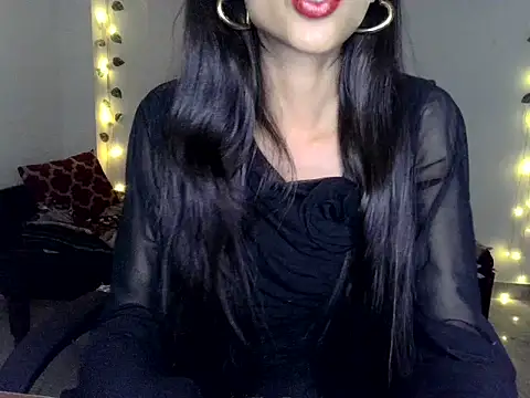 SIKSHA SINGH online show from June 6, 2026, 11:09 pm