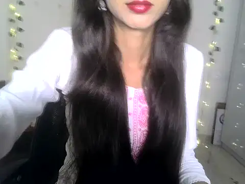 Snapshot of SIKSHA_SINGH chatting on July 26, 2026, 5:26 am SIKSHA SINGH online show from July 26, 2026, 5:26 am