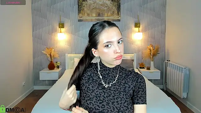 elise robbie online show from March 10, 2026, 9:25 am