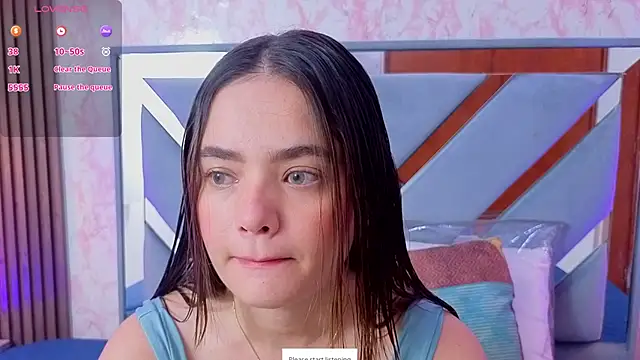 Snapshot of LittleeSara18 chatting on May 15, 2026, 11:06 am LittleeSara18 online show from May 15, 2026, 11:06 am
