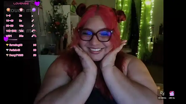 Snapshot of MagicCurves chatting on June 13, 2026, 11:13 pm MagicCurves online show from June 13, 2026, 11:13 pm