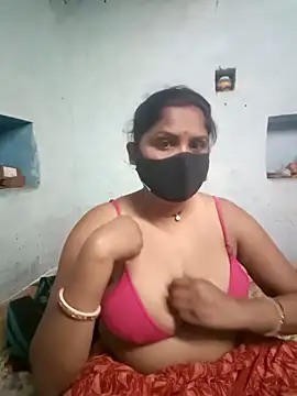 Snapshot of Meena73 chatting on February 20, 2026, 2:50 pm Meena73 online show from February 20, 2026, 2:50 pm