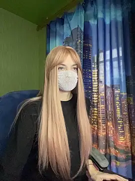 SophieBlackwood online show from March 5, 2026, 9:05 am