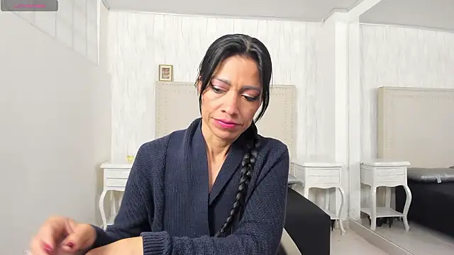 FernandaAvilax online show from March 28, 2026, 10:20 pm