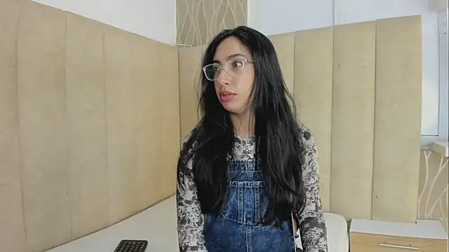 Kali morrigan online show from February 24, 2026, 2:04 pm