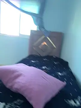 RoyalDuoX online show from April 3, 2026, 5:22 pm