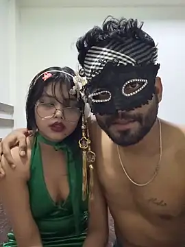 Snapshot of sizzler_hotz chatting on April 5, 2026, 3:53 pm sizzler hotz online show from April 5, 2026, 3:53 pm