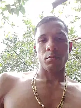 blackhot22c online show from April 18, 2026, 7:07 pm