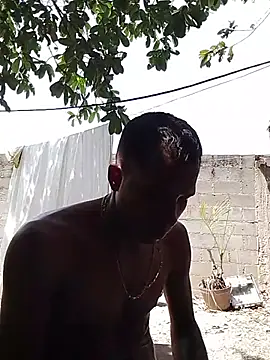 blackhot22c online show from April 19, 2026, 6:10 pm