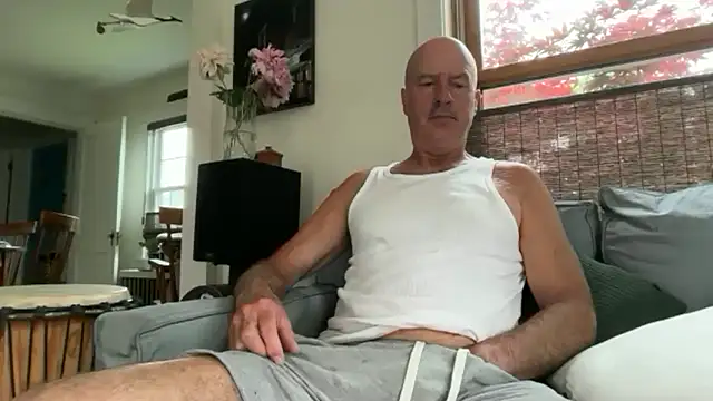 Snapshot of Guy__Grey chatting on June 18, 2026, 10:52 am Guy Grey online show from June 18, 2026, 10:52 am