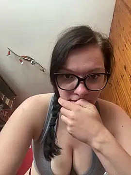 Snapshot of sonule99 chatting on June 6, 2026, 5:50 pm sonule99 online show from June 6, 2026, 5:50 pm