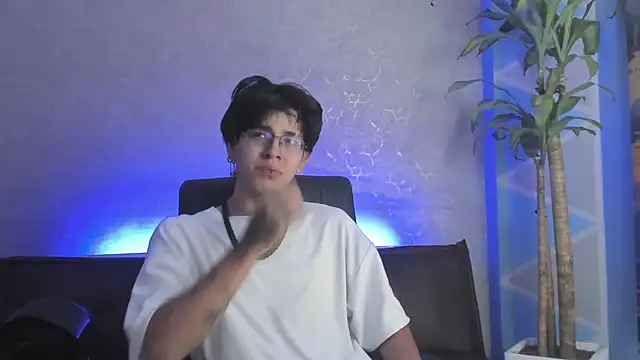 Angel scott2 online show from March 1, 2026, 11:12 am