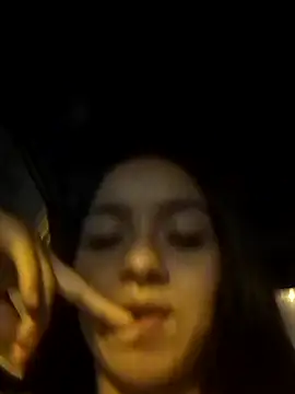 DulceCaroX online show from April 12, 2026, 5:01 am