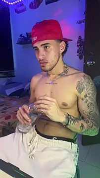 Snapshot of TOMAS_CONOR chatting on March 2, 2026, 9:54 pm TOMAS CONOR online show from March 2, 2026, 9:54 pm