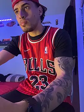 TOMAS CONOR online show from April 23, 2026, 9:28 pm