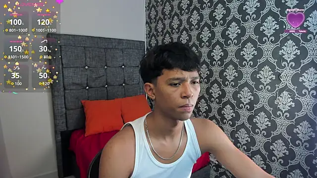 Snapshot of Little_Twink19x chatting on July 15, 2026, 7:30 pm Little Twink19x online show from July 15, 2026, 7:30 pm