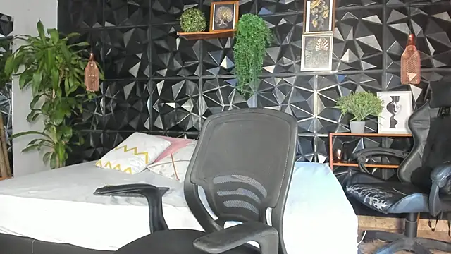 Jeremy wallker online show from July 18, 2026, 6:12 pm