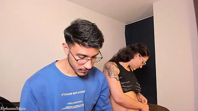 alphaandmuse online show from March 30, 2026, 8:48 am