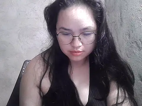 wildchinita00 online show from June 6, 2026, 10:25 pm