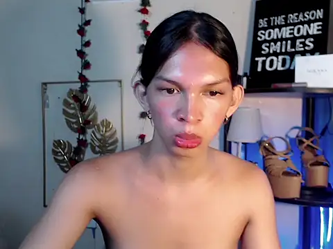 GoddessHugeCock online show from April 22, 2026, 11:39 pm