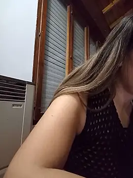 CamiliLuna online show from June 11, 2026, 5:05 am