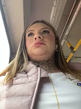 Snapshot of Eliee_Roth chatting on March 4, 2026, 6:58 pm Eliee Roth online show from March 4, 2026, 6:58 pm