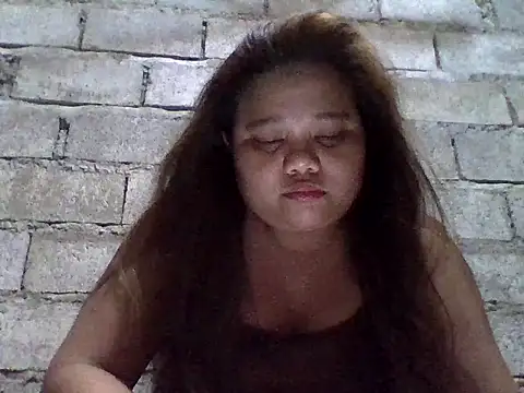 sweetlyn31 online show from June 25, 2026, 8:08 am