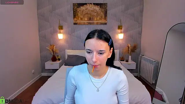 kitty-r0se online show from March 20, 2026, 12:59 am