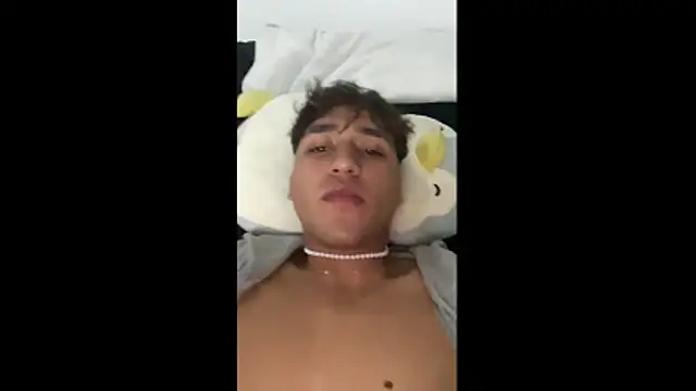 Alejandroml2 online show from May 6, 2026, 6:41 am