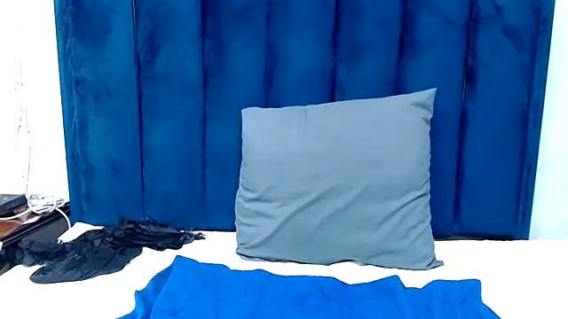 CrazeAss online show from March 22, 2026, 6:11 pm