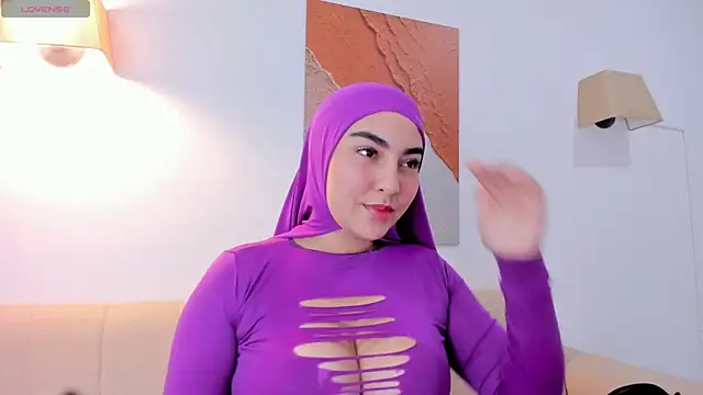 Snapshot of Malika_Noor chatting on June 26, 2026, 2:10 pm Malika Noor online show from June 26, 2026, 2:10 pm