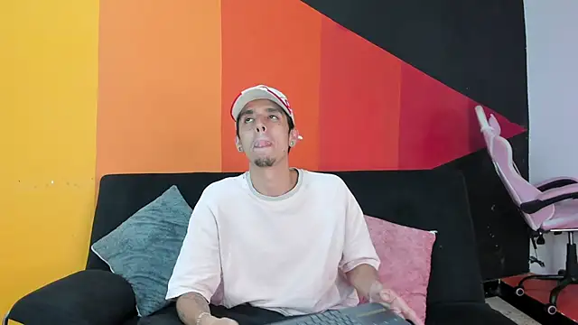 Snapshot of Anghell_BC chatting on February 27, 2026, 7:58 pm Anghell BC online show from February 27, 2026, 7:58 pm