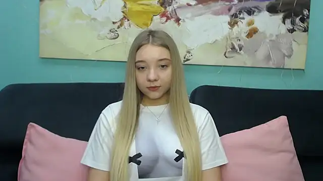 Snapshot of MilanaSiia chatting on February 27, 2026, 5:51 am MilanaSiia online show from February 27, 2026, 5:51 am