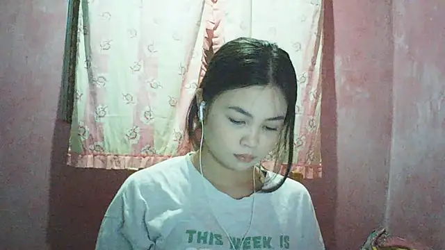 DessertFlower online show from March 27, 2026, 2:39 am