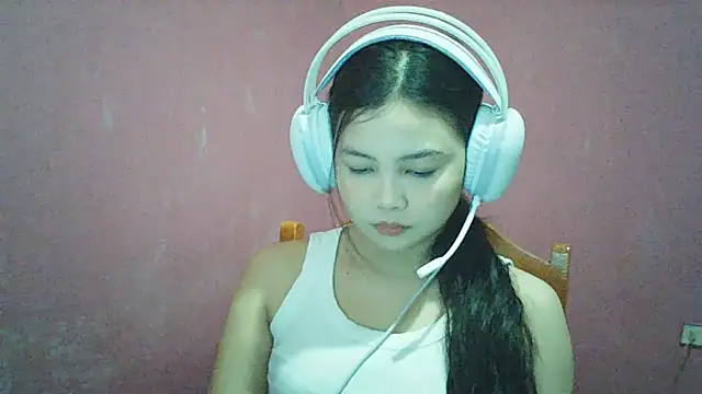 Snapshot of DessertFlower chatting on May 20, 2026, 3:13 am DessertFlower online show from May 20, 2026, 3:13 am