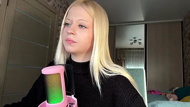 JeneeBIanks online show from March 10, 2026, 11:48 am