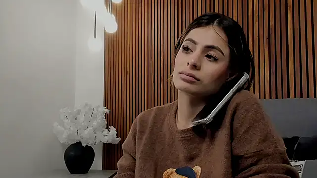 Snapshot of Amara_Velvet_ chatting on June 5, 2026, 8:36 pm Amara Velvet online show from June 5, 2026, 8:36 pm