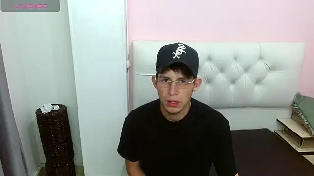 masterboyx online show from March 9, 2026, 2:04 am