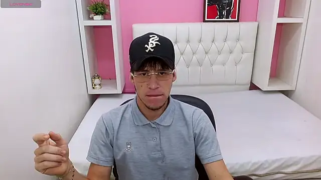 masterboyx online show from March 14, 2026, 3:23 am