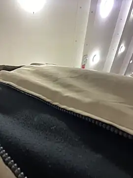 Snapshot of peligrosamylu chatting on March 9, 2026, 2:37 am peligrosamylu online show from March 9, 2026, 2:37 am