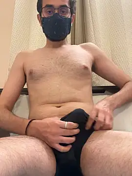 Snapshot of helloguys20 chatting on March 16, 2026, 6:56 pm helloguys20 online show from March 16, 2026, 6:56 pm