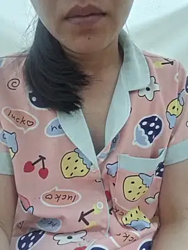 kieuqueen92 online show from February 27, 2026, 12:05 pm