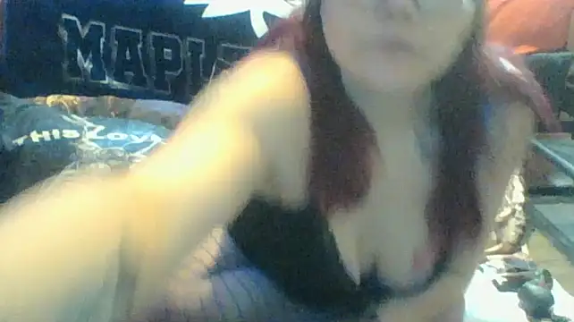 Sexymilf6992 online show from April 2, 2026, 11:46 pm