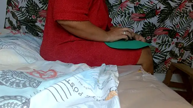 Snapshot of smallvioleta69 chatting on March 2, 2026, 6:15 pm smallvioleta69 online show from March 2, 2026, 6:15 pm