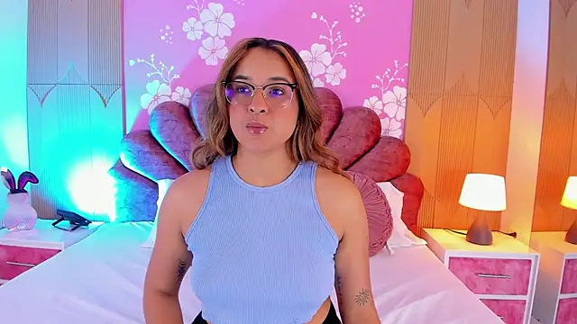 Snapshot of Sara_colyn chatting on March 2, 2026, 9:10 pm Sara colyn online show from March 2, 2026, 9:10 pm