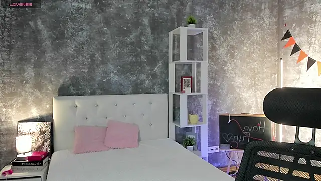 Snapshot of asti_bubbles chatting on April 28, 2026, 1:37 am asti bubbles online show from April 28, 2026, 1:37 am