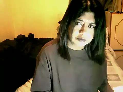 IndianPleasures21 online show from April 22, 2026, 11:39 pm