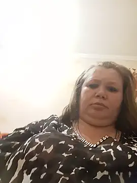 KiraStanton online show from June 2, 2026, 9:50 pm