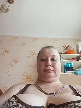 Snapshot of KiraStanton chatting on June 25, 2026, 12:31 pm KiraStanton online show from June 25, 2026, 12:31 pm